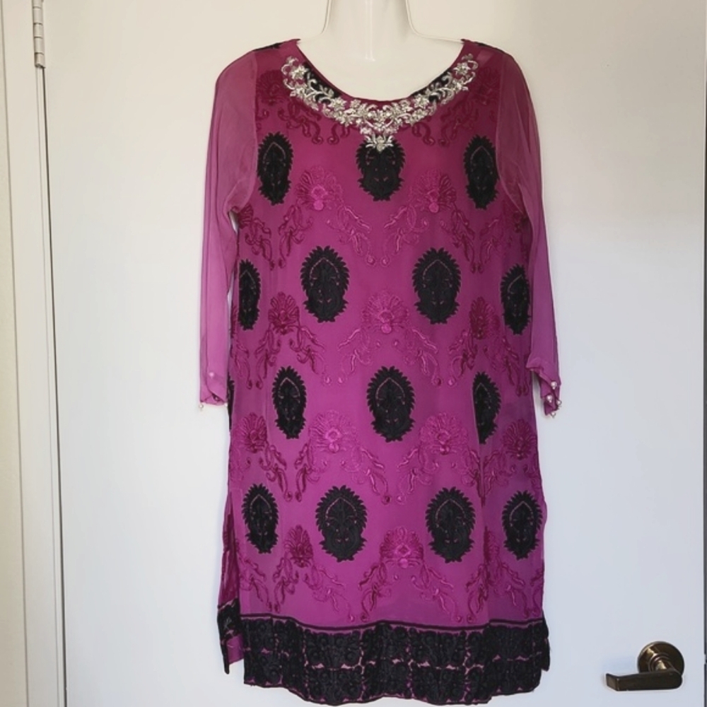 Black & Fuschia Pakistani Tunic